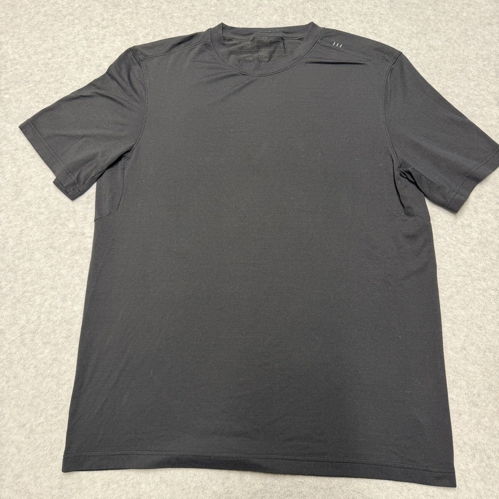 Lululemon Shirt Mens M Black Short Sleeve Athletic Performance Tee Top Gym